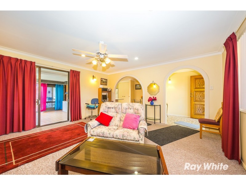 8 Paradise Parade, Bongaree QLD 4507