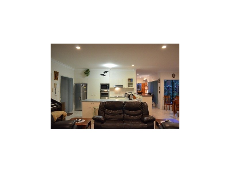 1 Swordfish Place, Banksia Beach QLD 4507