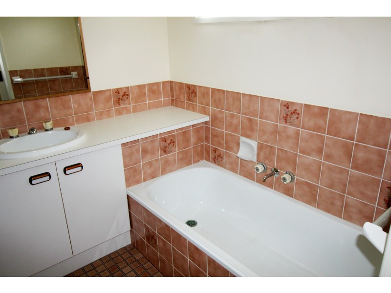 26 Hawaii Crescent, Banksia Beach QLD 4507