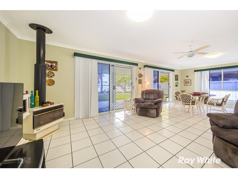 23 Howard Court, Sandstone Point QLD 4511