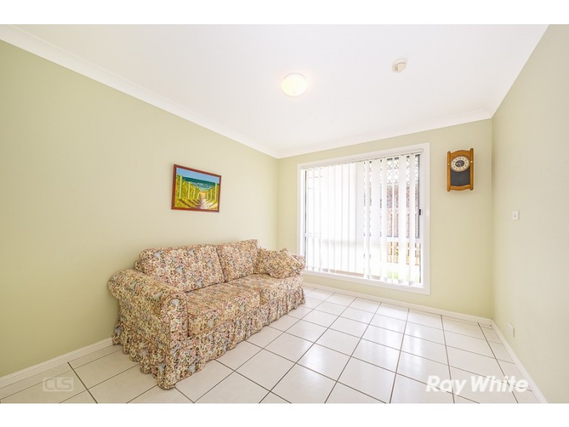 23 Howard Court, Sandstone Point QLD 4511