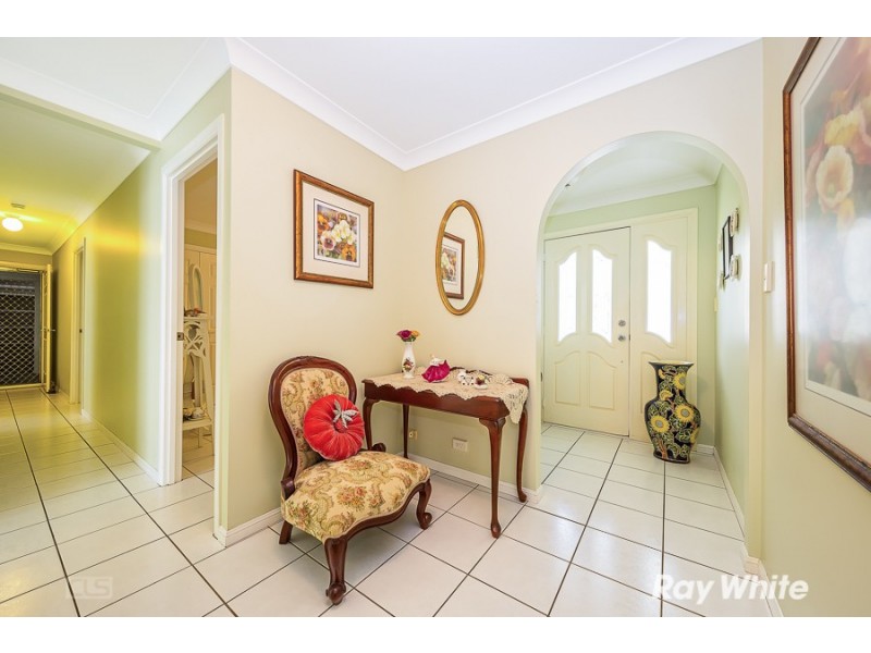 23 Howard Court, Sandstone Point QLD 4511