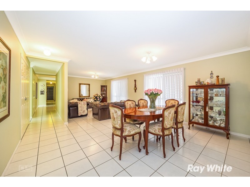 23 Howard Court, Sandstone Point QLD 4511