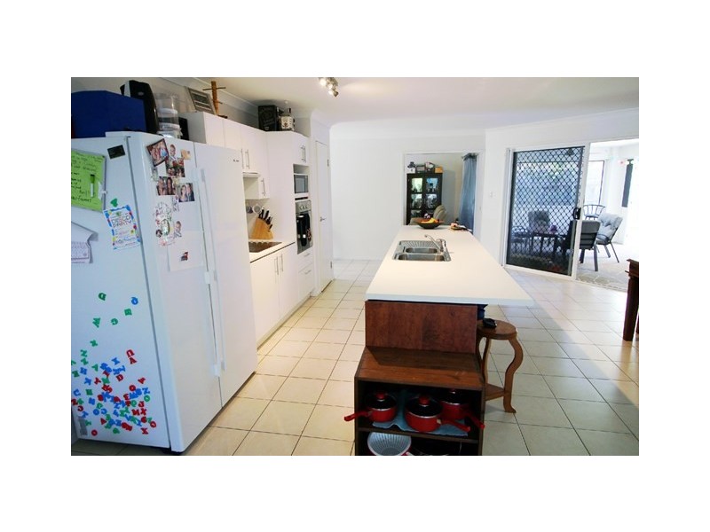 57 Ningi Esplanade, Ningi QLD 4511