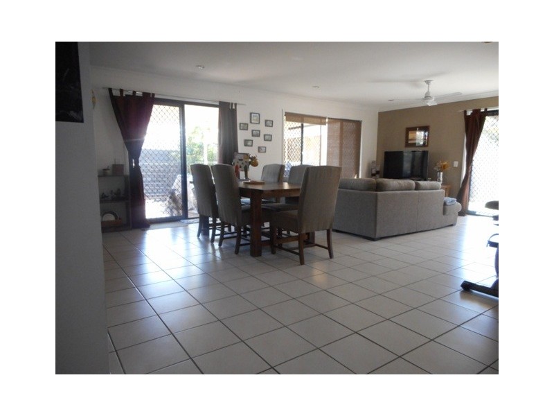 Sandstone Point QLD 4511