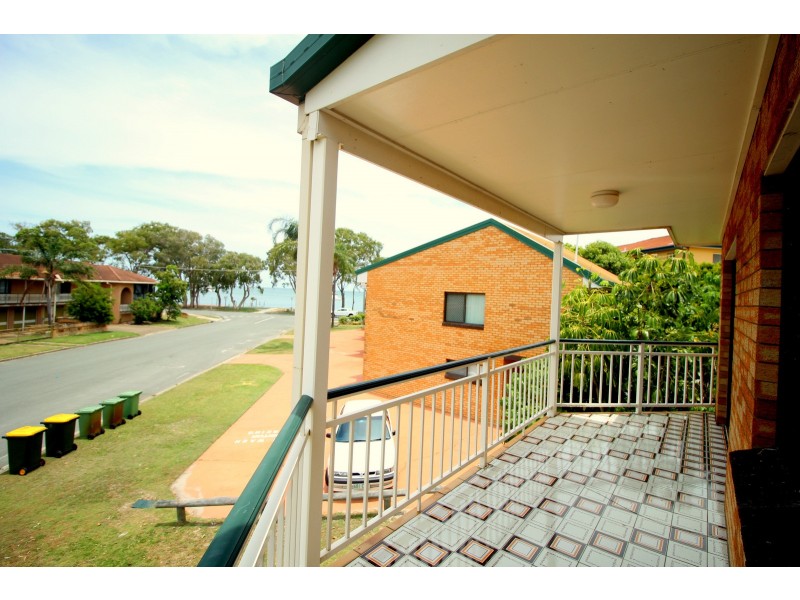 2/20 Winston Drive, Bongaree QLD 4507