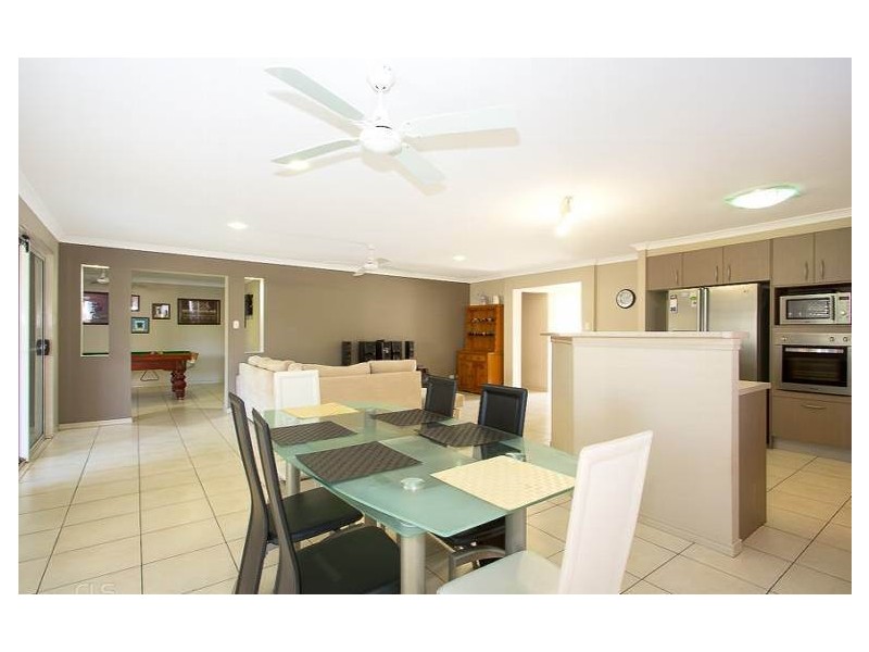 25 Barklya Crescent, Bongaree QLD 4507