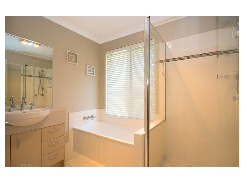 25 Barklya Crescent, Bongaree QLD 4507