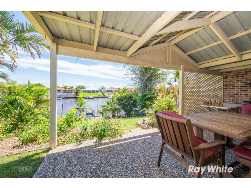 1/11 Pentas Drive, Bongaree QLD 4507