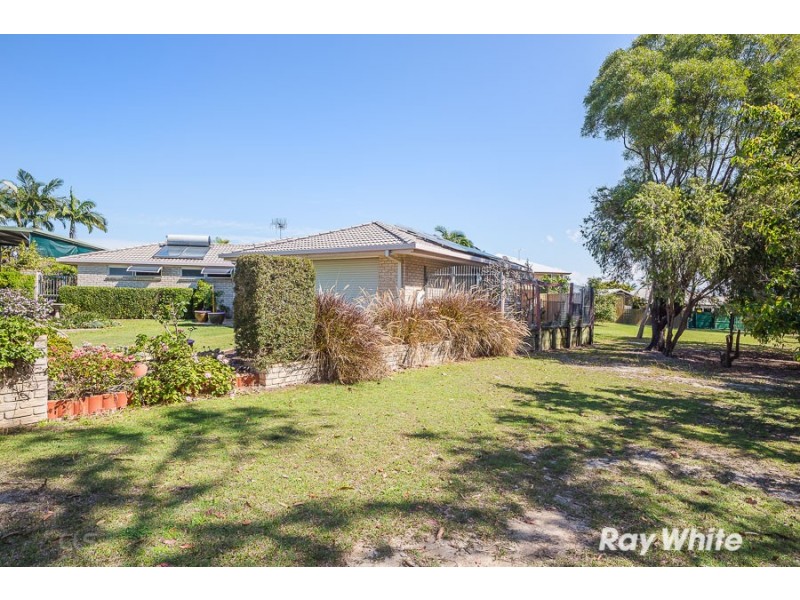 13 Kirk Place, Sandstone Point QLD 4511