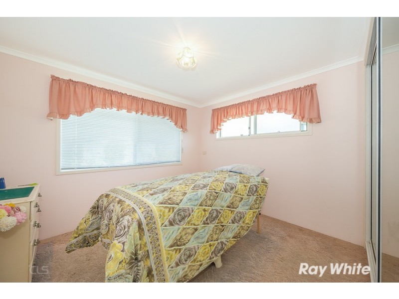 13 Kirk Place, Sandstone Point QLD 4511