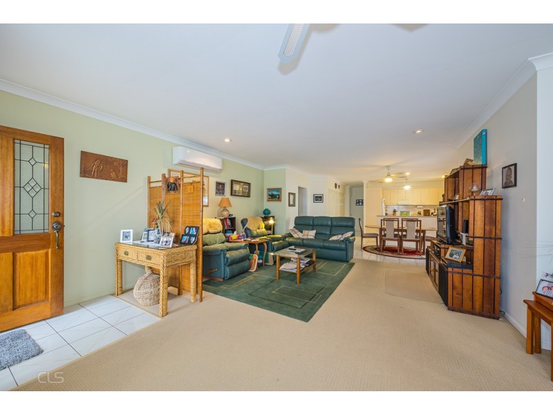 25 Hoya Crescent, Bongaree QLD 4507