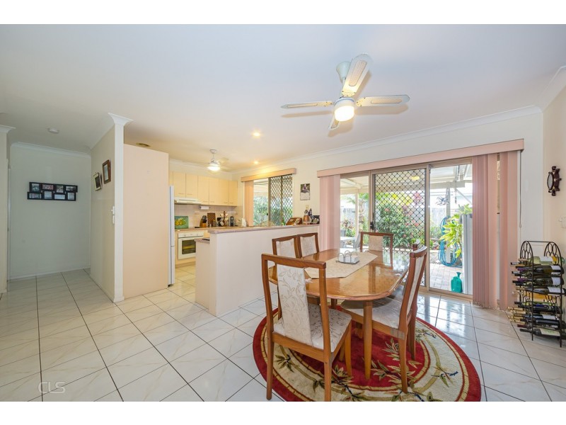 25 Hoya Crescent, Bongaree QLD 4507