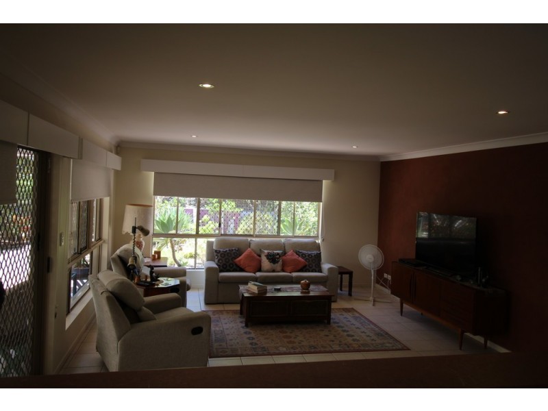 125 Cosmos Avenue, Banksia Beach QLD 4507