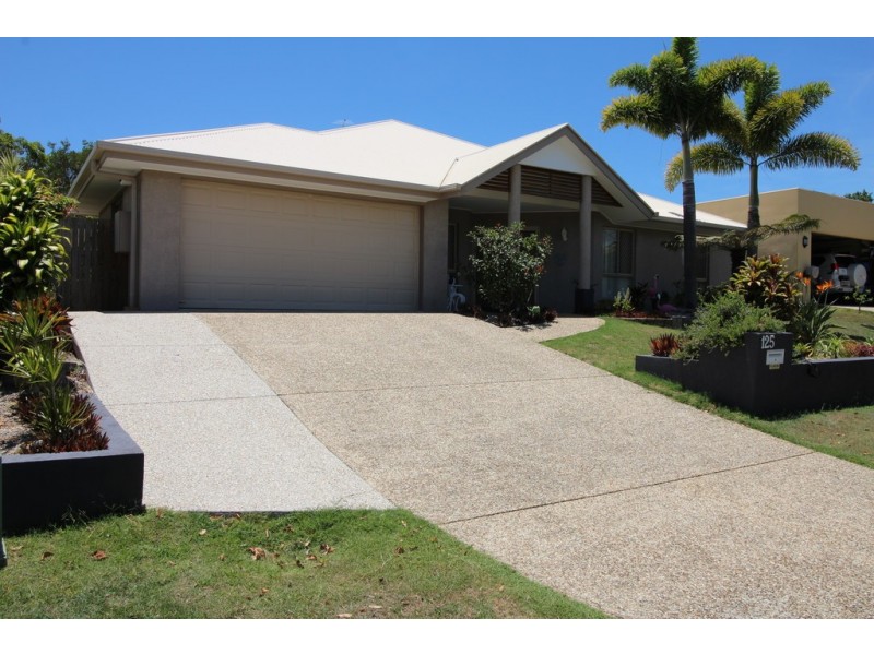 125 Cosmos Avenue, Banksia Beach QLD 4507