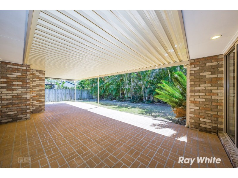 306 Bestmann Road, Sandstone Point QLD 4511