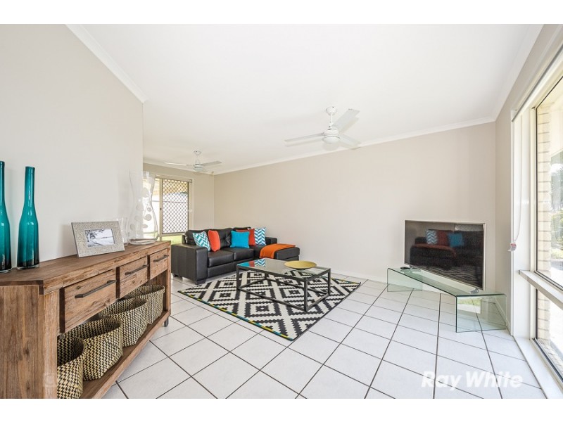 12 Monavale Court, Sandstone Point QLD 4511