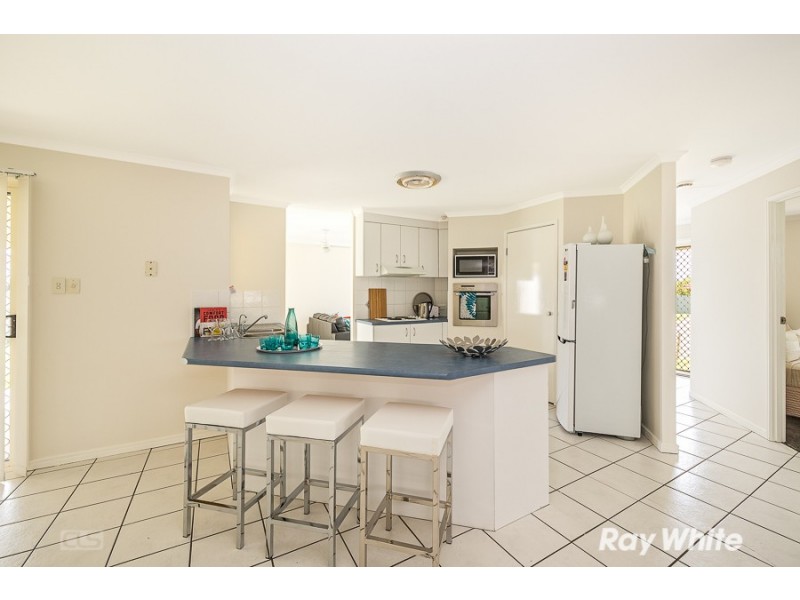 12 Monavale Court, Sandstone Point QLD 4511