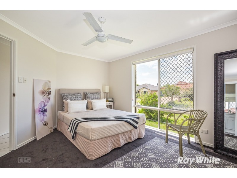 12 Monavale Court, Sandstone Point QLD 4511