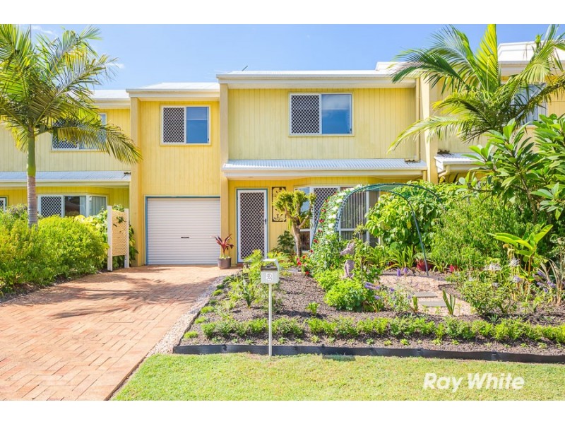 2/1 Roggen Street, Bongaree QLD 4507