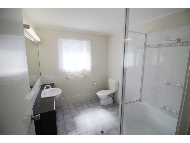 2/22 Rickman Parade, Woorim QLD 4507