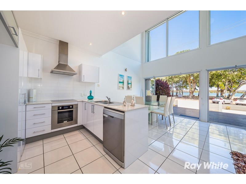 2/17 Sylvan Beach Esplanade, Bellara QLD 4507