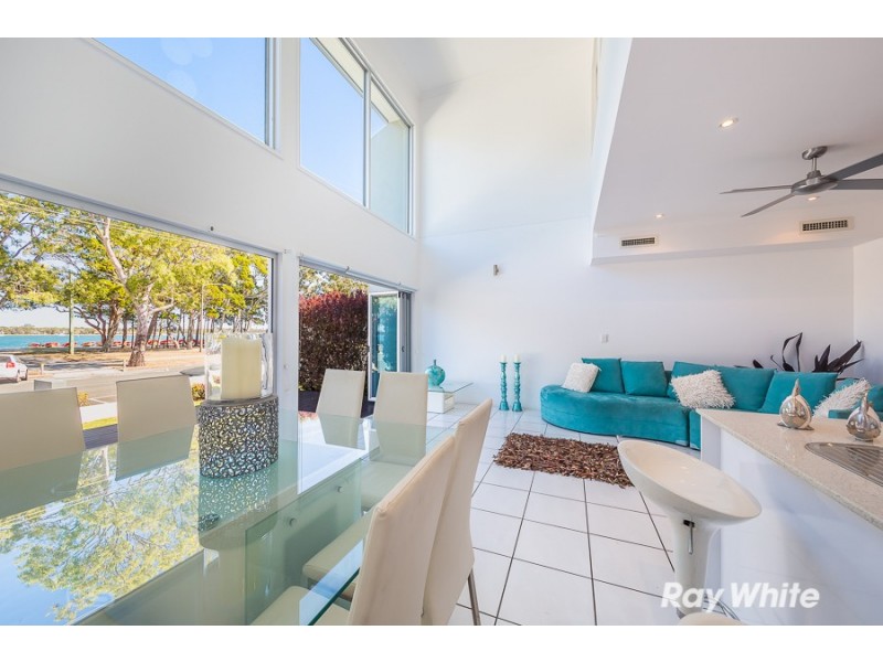 2/17 Sylvan Beach Esplanade, Bellara QLD 4507