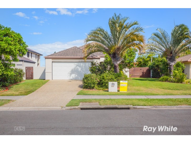 202 Endeavour Drive, Banksia Beach QLD 4507