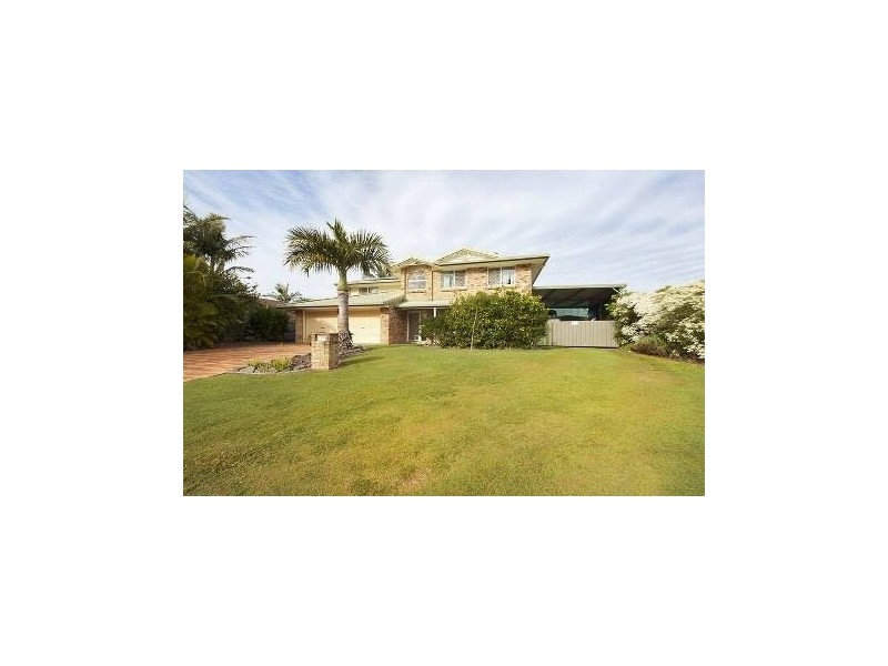 11 Kirk Place, Sandstone Point QLD 4511