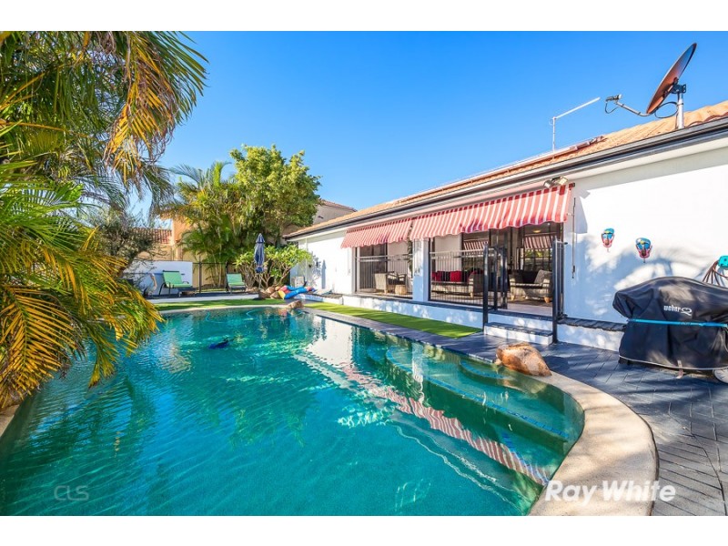 28 Dugong Crescent, Banksia Beach QLD 4507