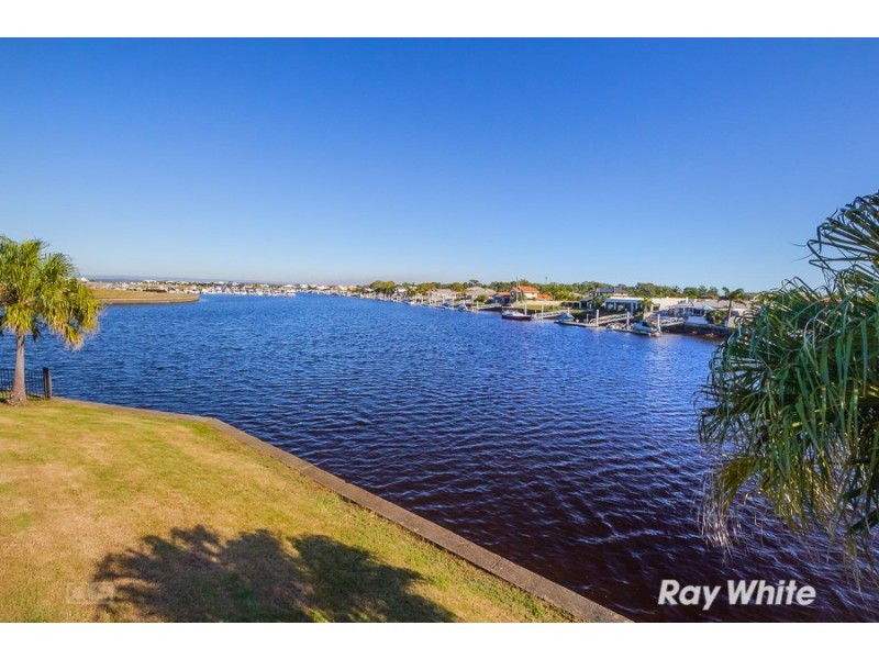44 Raptor Parade, Banksia Beach QLD 4507