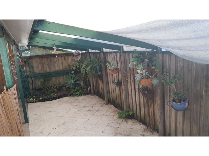 25 Lee Avenue, Bongaree QLD 4507