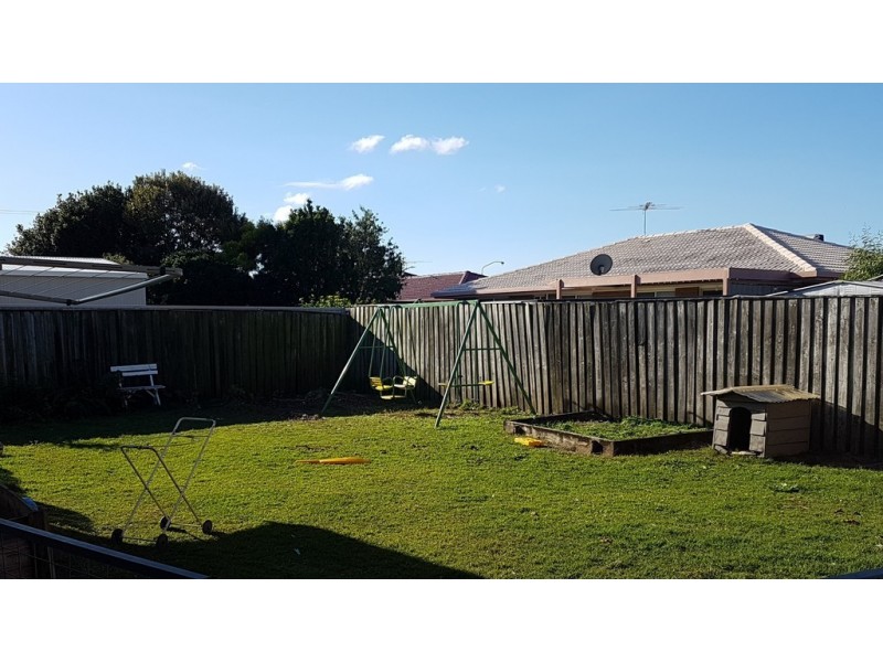 25 Lee Avenue, Bongaree QLD 4507