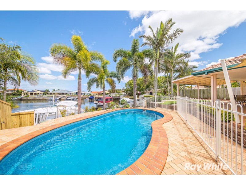 2 Trimaran Court, Banksia Beach QLD 4507