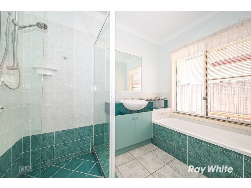 2 Trimaran Court, Banksia Beach QLD 4507