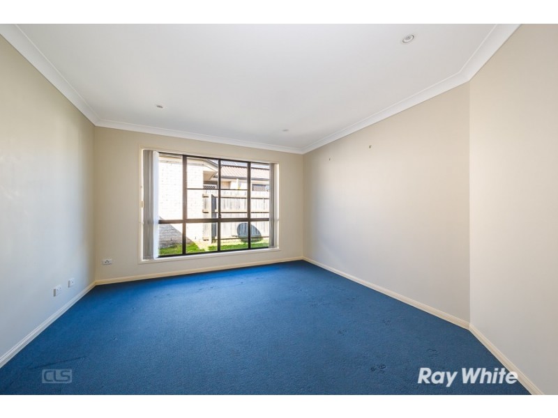 5 Biggera Court, Sandstone Point QLD 4511