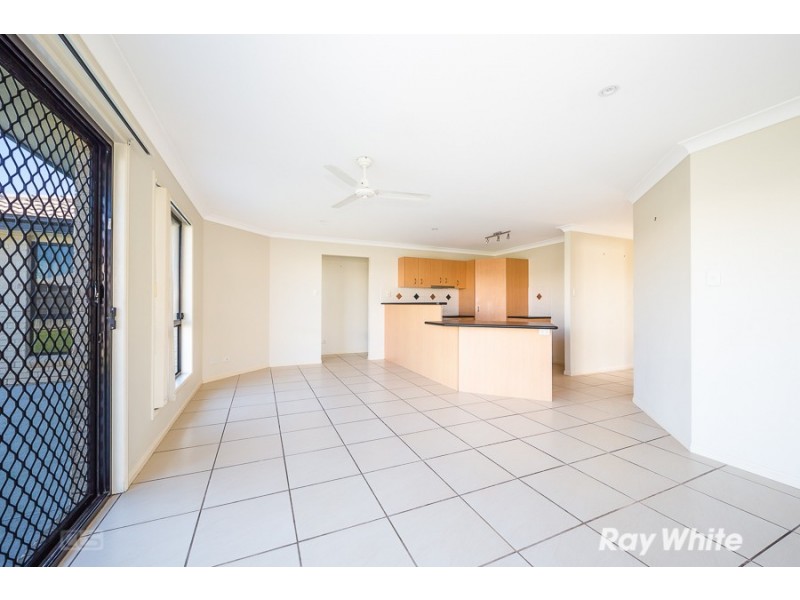 5 Biggera Court, Sandstone Point QLD 4511