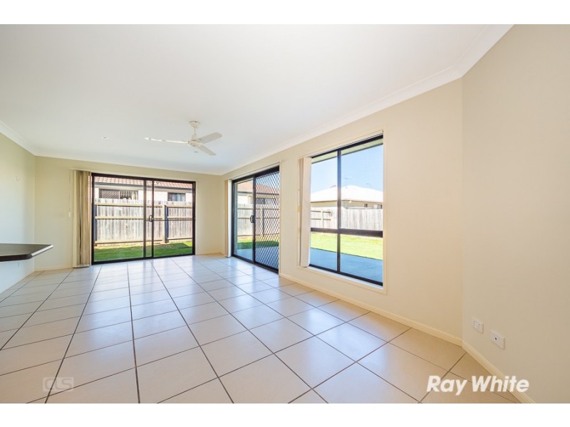 5 Biggera Court, Sandstone Point QLD 4511