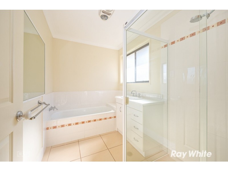 5 Biggera Court, Sandstone Point QLD 4511