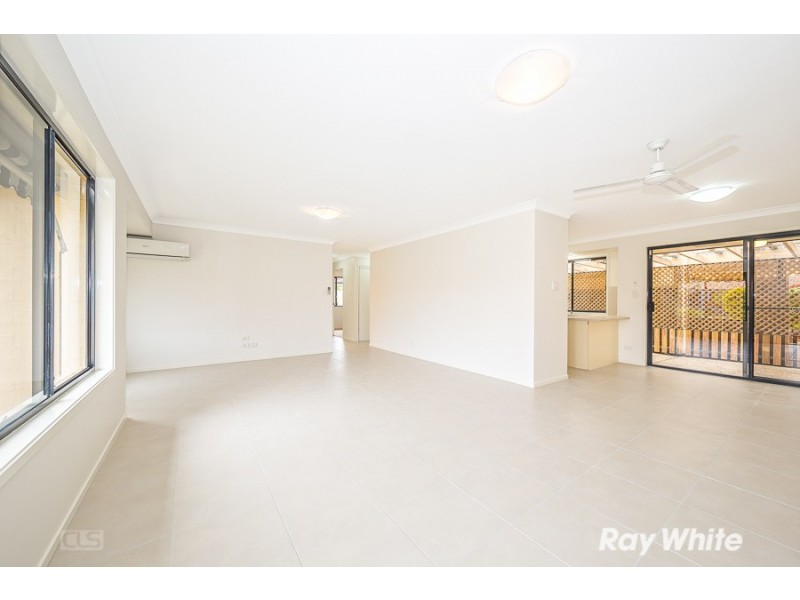 7 Seafarer Court, Sandstone Point QLD 4511