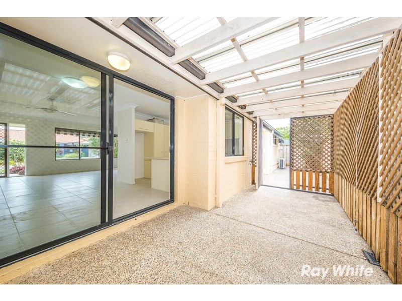 7 Seafarer Court, Sandstone Point QLD 4511