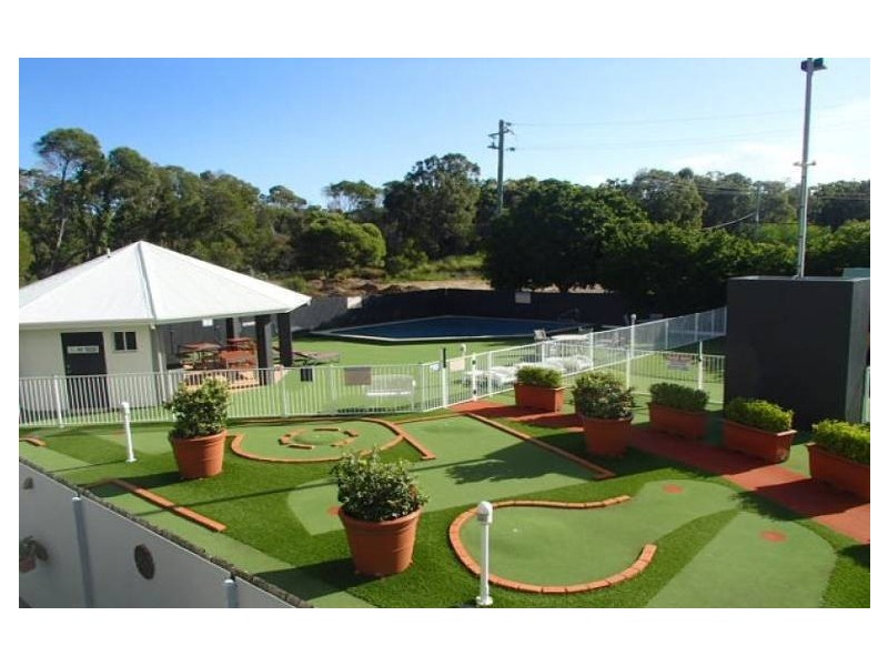 16/5 Links Court, Woorim QLD 4507
