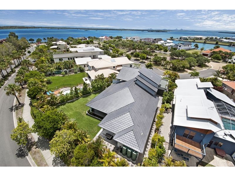 9 Seaside Drive, Banksia Beach QLD 4507