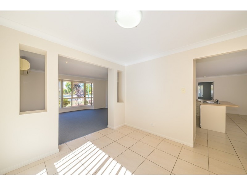12 Cremorne Court, Sandstone Point QLD 4511