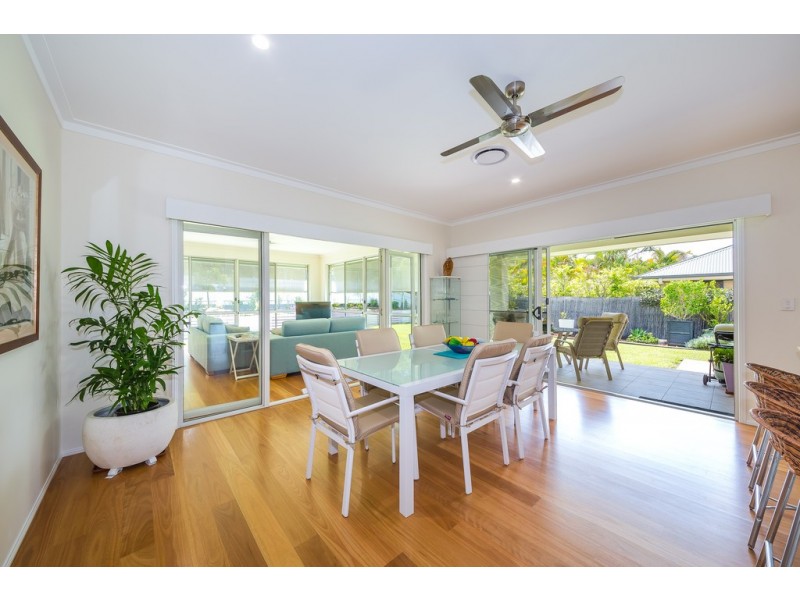 103 Cosmos Avenue, Banksia Beach QLD 4507