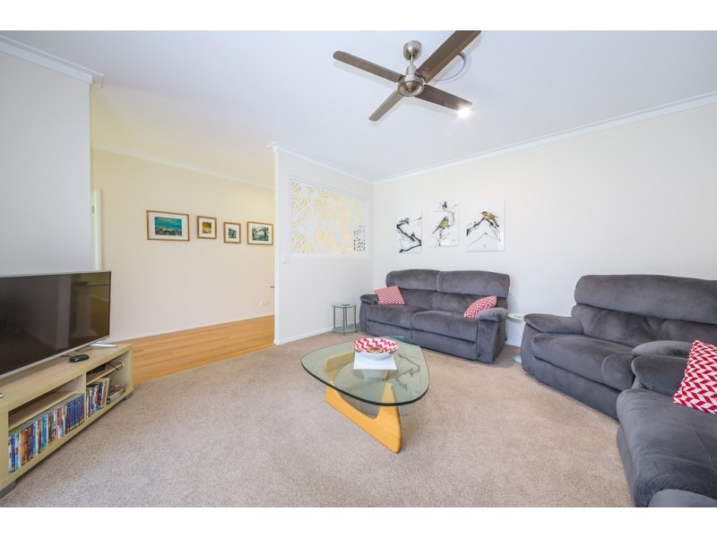 103 Cosmos Avenue, Banksia Beach QLD 4507