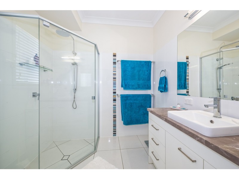 103 Cosmos Avenue, Banksia Beach QLD 4507