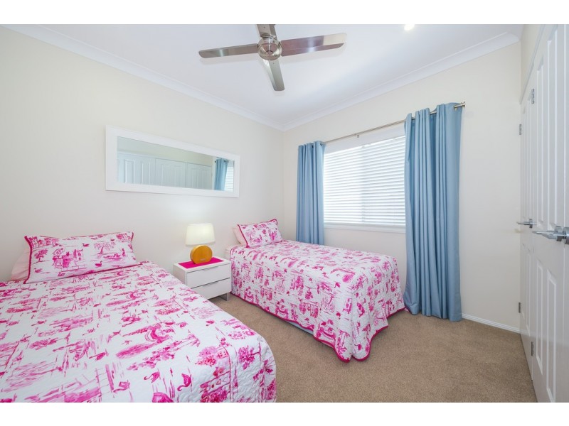 103 Cosmos Avenue, Banksia Beach QLD 4507