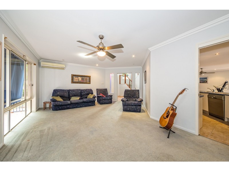 106 Cosmos Avenue, Banksia Beach QLD 4507