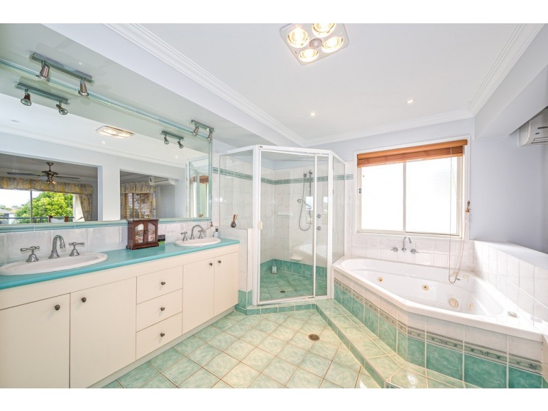 106 Cosmos Avenue, Banksia Beach QLD 4507